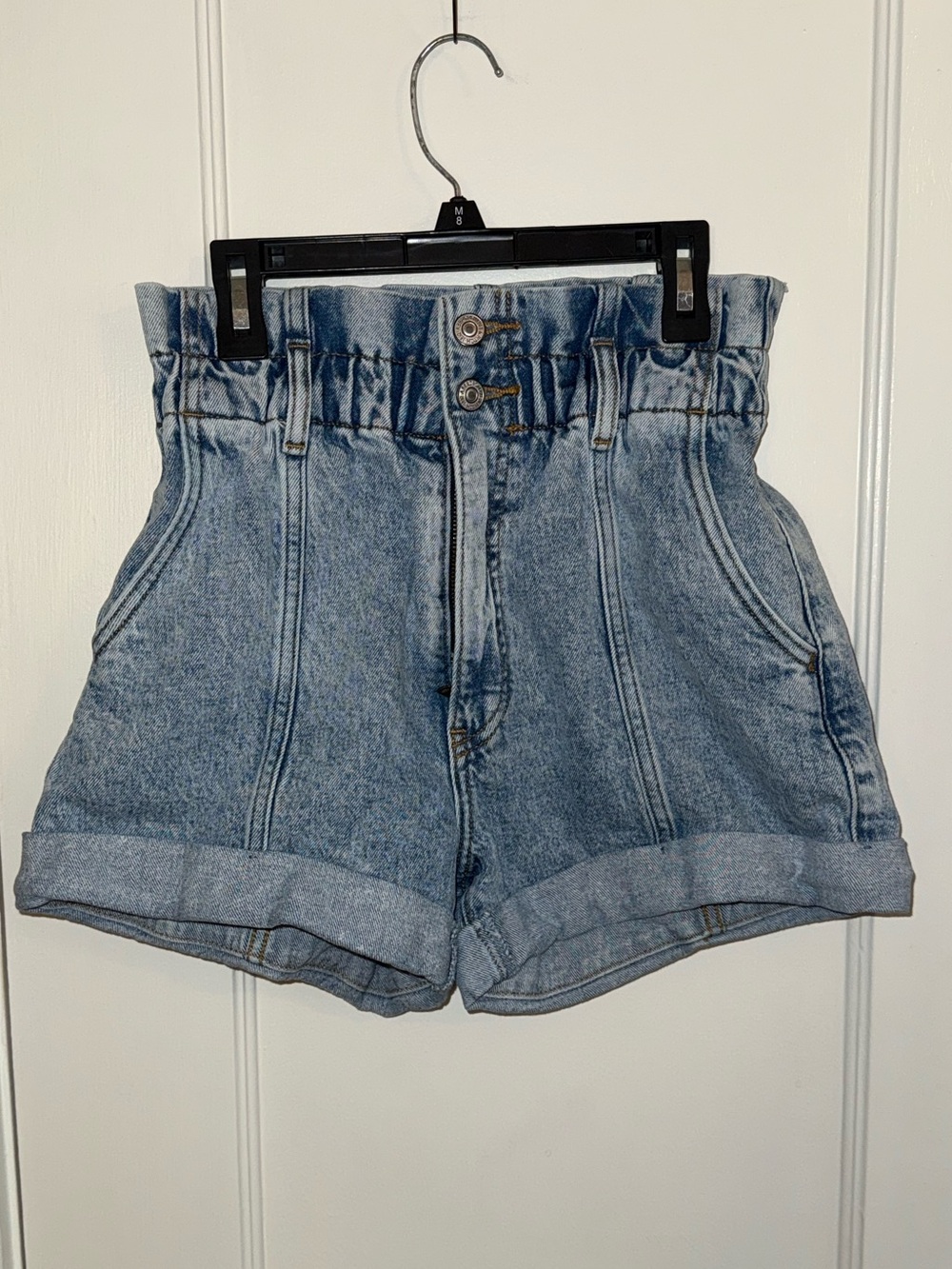 Abercrombie and Fitch The 80’s Mom Short Ultra High Rise - Size 26 / 2
